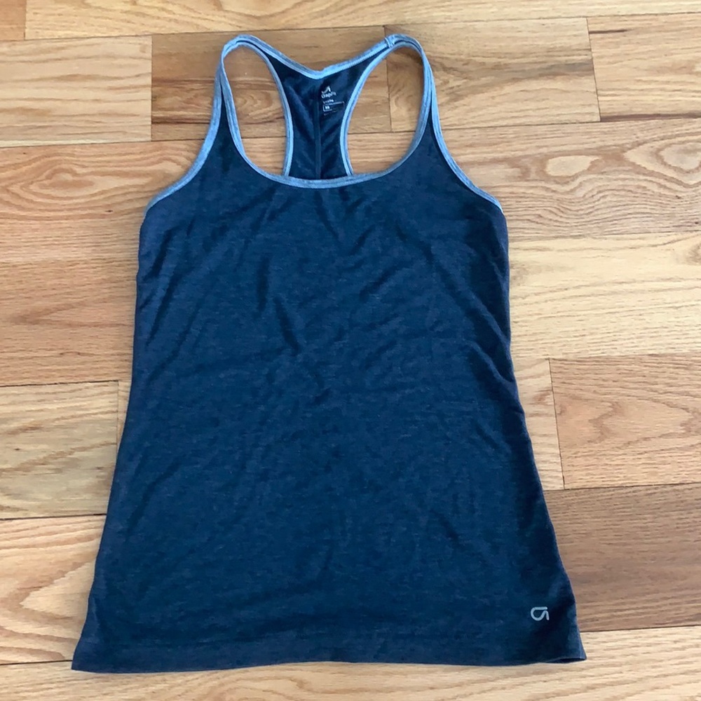 GAP Fit Breathe Racerback Tank (Dark Gray)